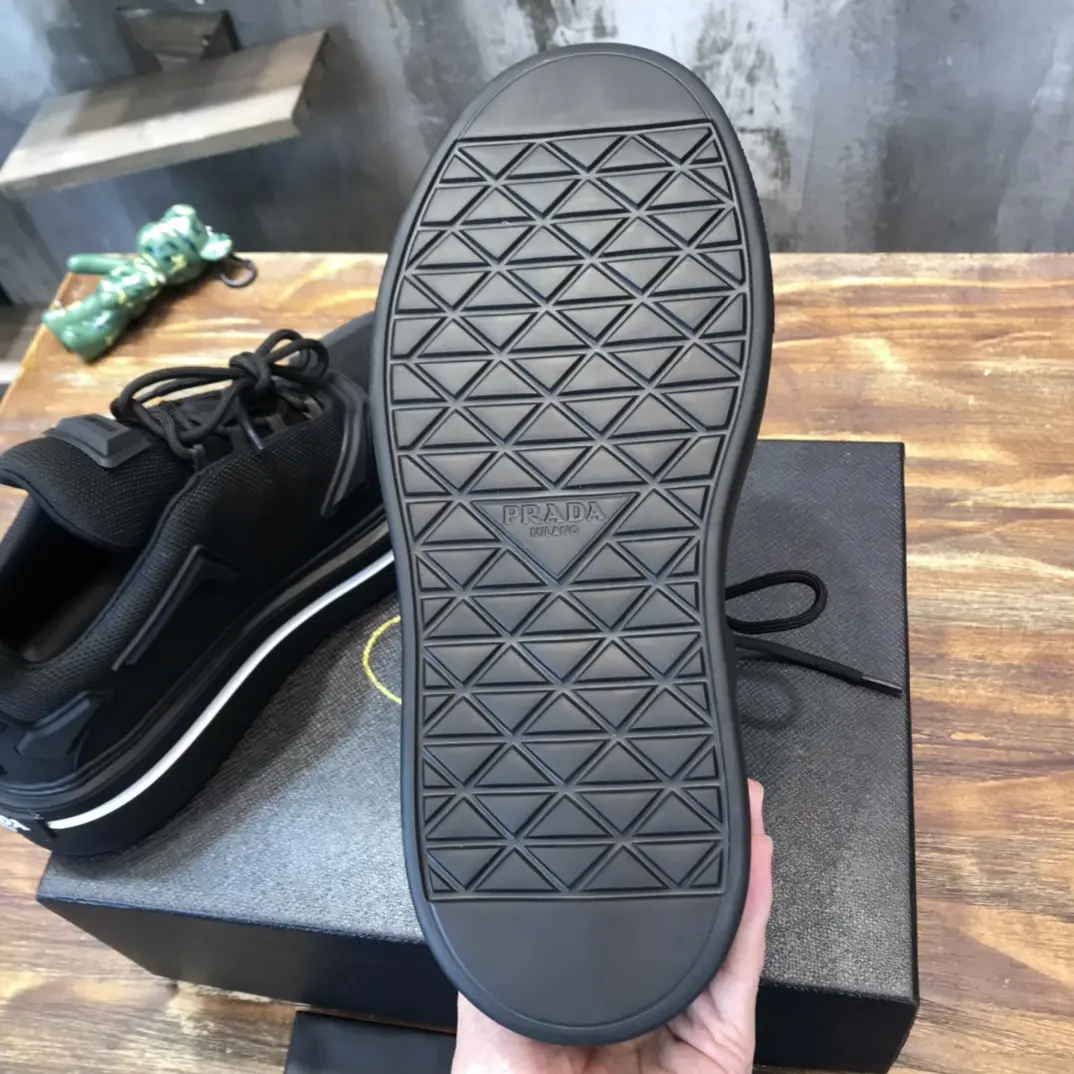 PRADA Men’s Black High-Top Chunky Sneakers with Re-Nylon and Leather – P390 Style, Replica Prada Shoes, 1:1 Replica Sneakers WaterResistant 192