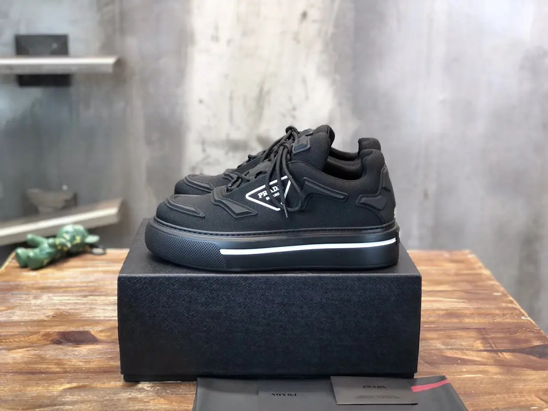 PRADA Men’s Black High-Top Chunky Sneakers with Re-Nylon and Patent Leather – P390 Style, 1:1 Replica Sneakers, High Quality Prada Sneakers Replica UrbanChic 190