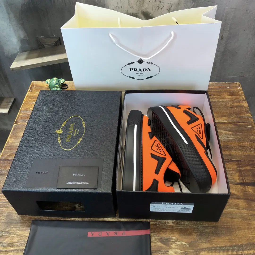 PRADA Men’s Orange High-Top Chunky Sneakers with Re-Nylon and Patent Leather – P390 Style, 1:1 Replica Sneakers, High Quality Prada Sneakers Replica Durable 170