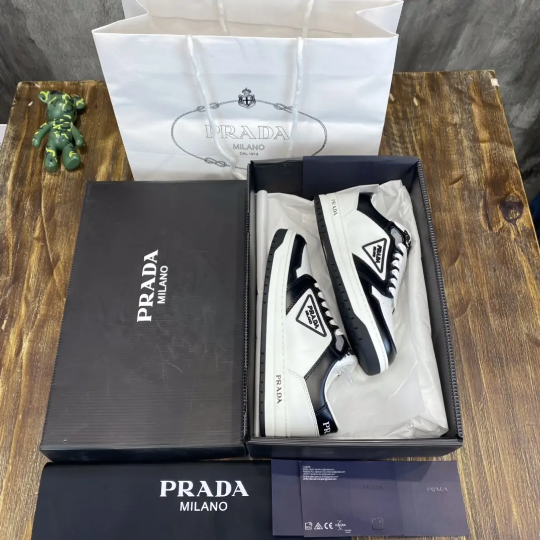 Chic Prada 22C White Low-Top Sneakers – High Quality Replica Prada Shoes 1: 216