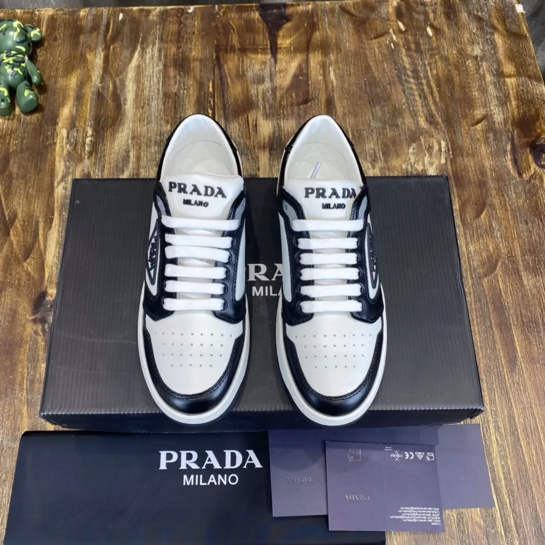 Chic Prada 22C White Low-Top Sneakers – High Quality Replica Prada Shoes 1: 216