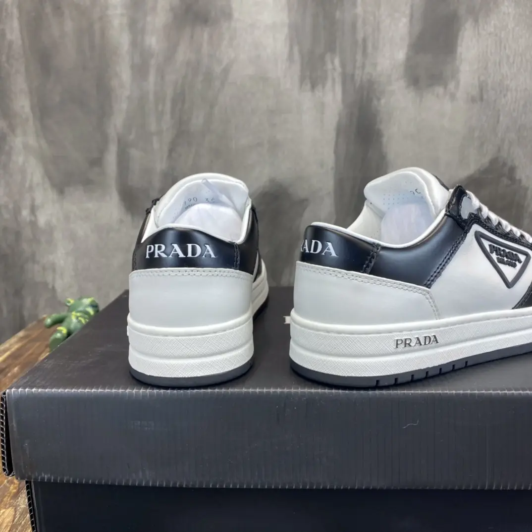 Chic Prada 22C White Low-Top Sneakers – High Quality Replica Prada Shoes 1: 216