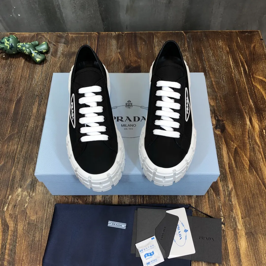 Sustainable Prada Canvas Platform Sneakers Black White – Replica Prada Shoes & High Quality Prada Sneakers Replica 229