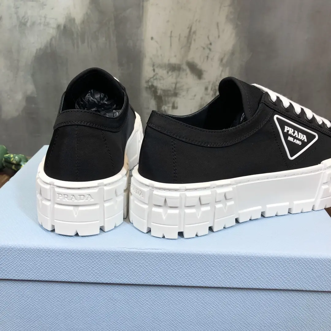 Sustainable Prada Canvas Platform Sneakers Black White – Replica Prada Shoes & High Quality Prada Sneakers Replica 229