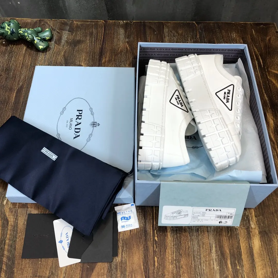 Prada Canvas Platform Sneakers White Low-Top – High Quality Replica Prada Shoes for Sale Fashionable 247