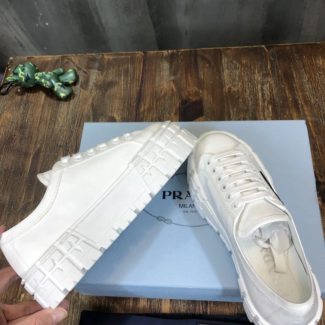 Prada Canvas Platform Sneakers White Low-Top – High Quality Replica Prada Shoes for Sale Fashionable 247