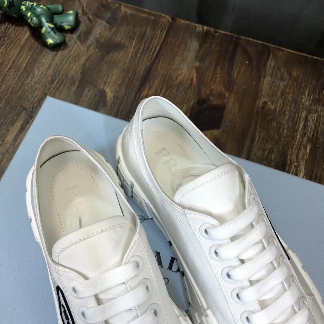 Prada Canvas Platform Sneakers White Low-Top – High Quality Replica Prada Shoes for Sale Fashionable 247