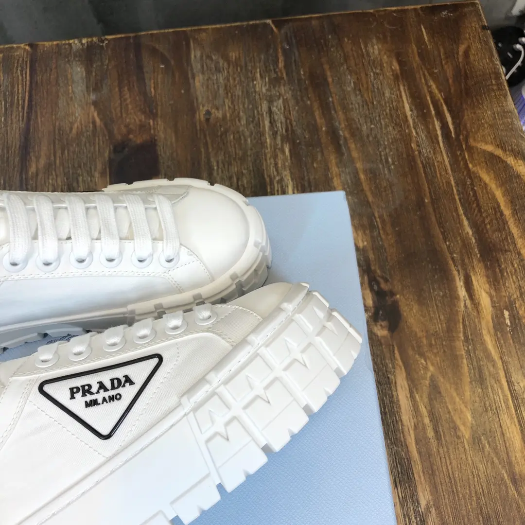 Prada Canvas Platform Sneakers White Low-Top – High Quality Replica Prada Shoes for Sale Fashionable 247