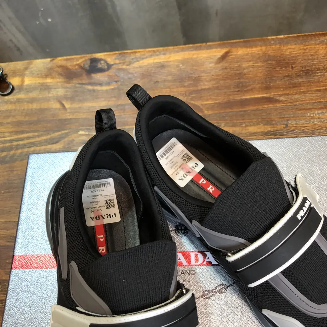 Prada Cloudbust Thunder Sneakers Black White – High Quality Prada Sneakers Replica & 1:1 Replica Sneakers Contemporary 188