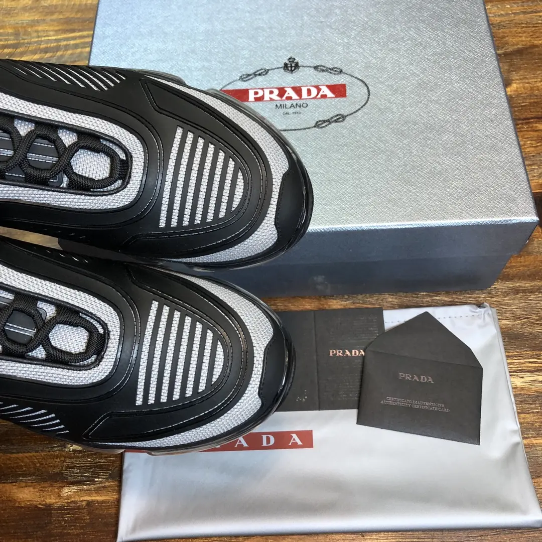 Minimalist Prada Cloudbust Thunder Sneakers Black White – Replica Prada Shoes & High Quality Prada Sneakers Replica 257