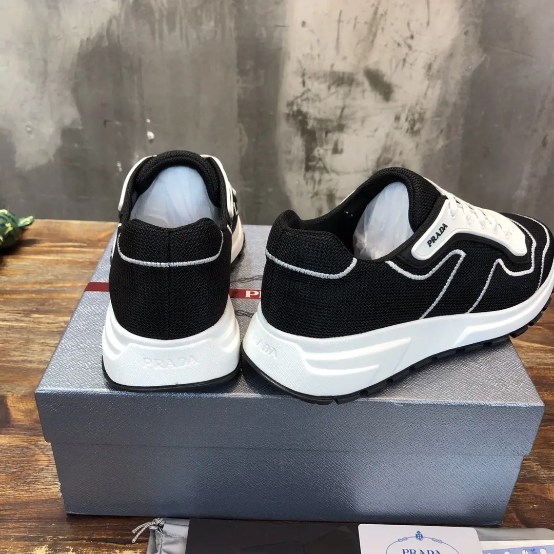 Cozy Prada Men’s 2022 Top Quality Sneakers – Black and White Knit Style, 1:1 Replica Sneakers, High Quality Prada Replica, Sizes 38- 168