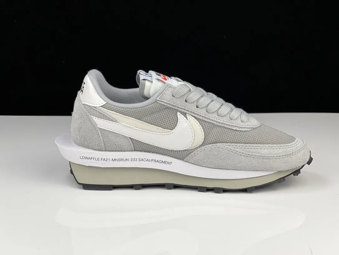 Lightweight SACAI x NIKE LDV Waffle Grey White Deconstructed  Running Shoes – Premium Replica Nike Edition with Rep Shoes Design 1506