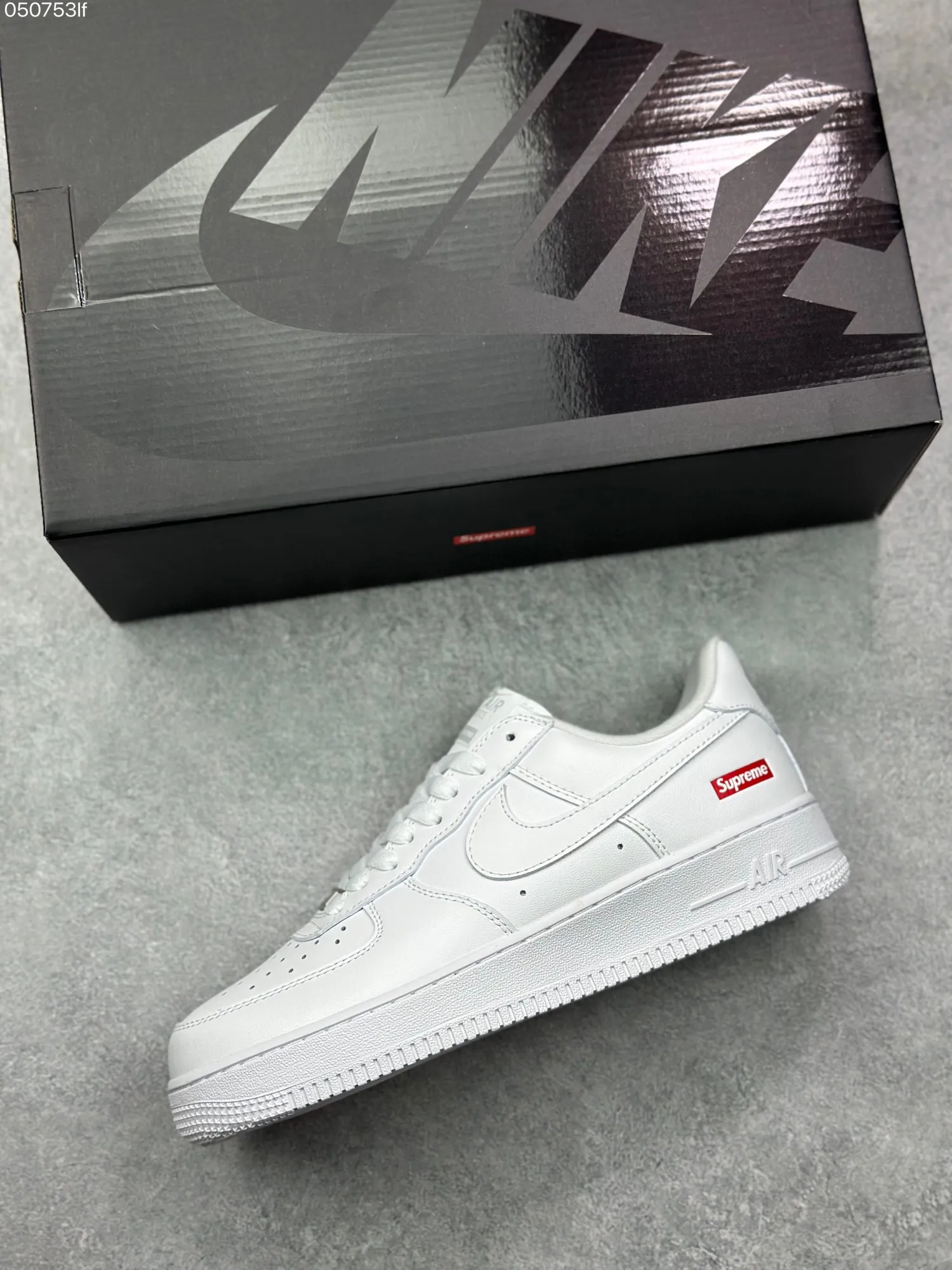 Trendsetting Supreme x Nike Air Force 1 ’07 Low All-White Custom Leather  Sneakers – Best Replica Sneakers & Rep Shoes 993