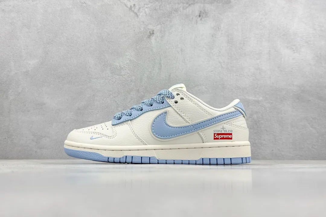 Supreme x Nike SB Dunk Low Blue Starry Sky Replica Nikes Rep Sneakers EasyCare 1575