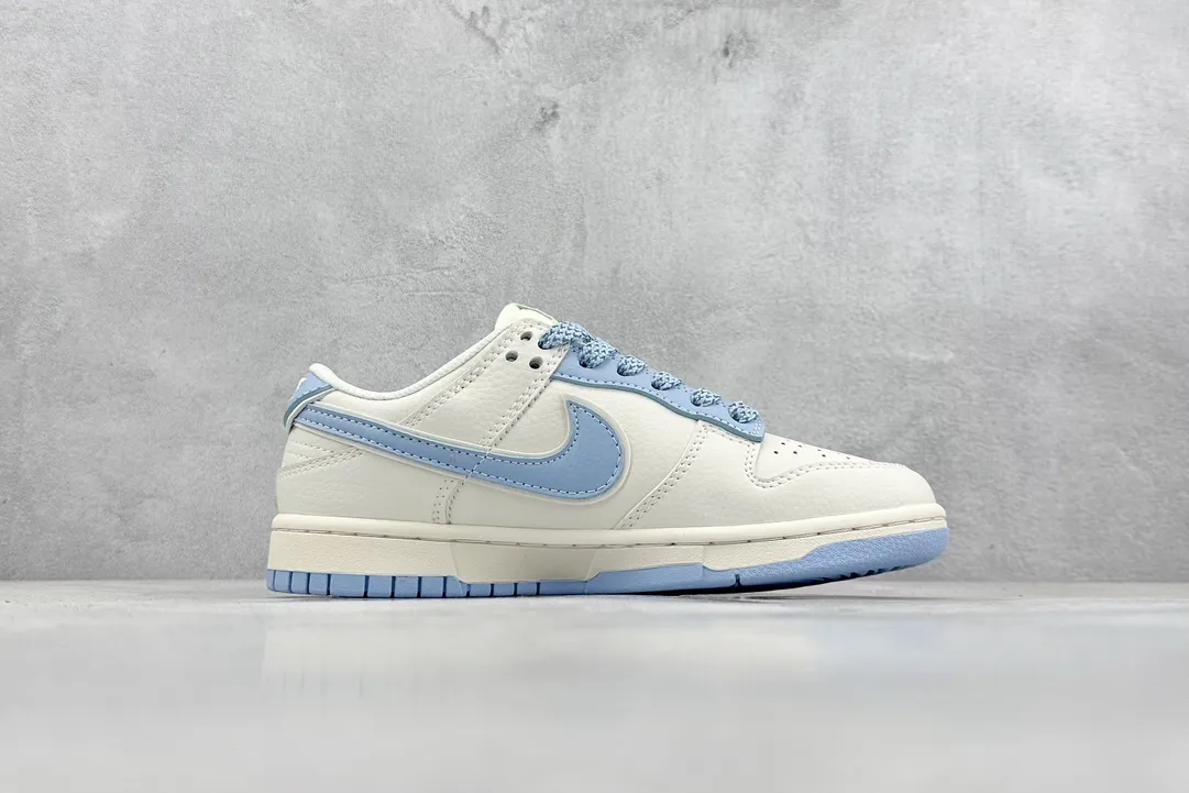 Supreme x Nike SB Dunk Low Blue Starry Sky Replica Nikes Rep Sneakers EasyCare 1575