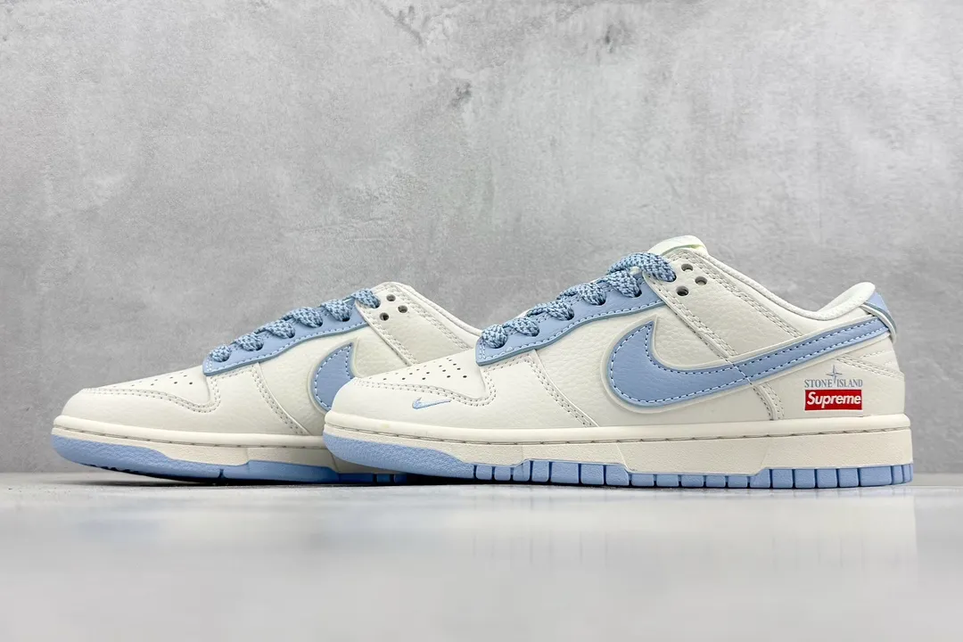 Supreme x Nike SB Dunk Low Blue Starry Sky Replica Nikes Rep Sneakers EasyCare 1575