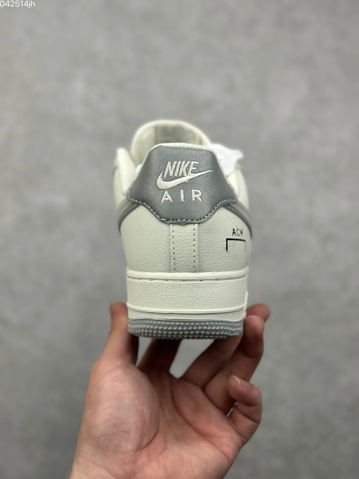 Vlone x Nike Air Force 1 ’07 Low Cream Black  Sneakers for Men – Premium Rep Shoes with High Quality Replica Design Packable 1076