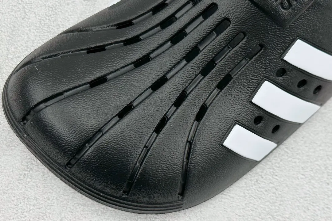 Trendsetting adidas Adilette Clogs Core Black White –  Adidas Replica Shoes 459