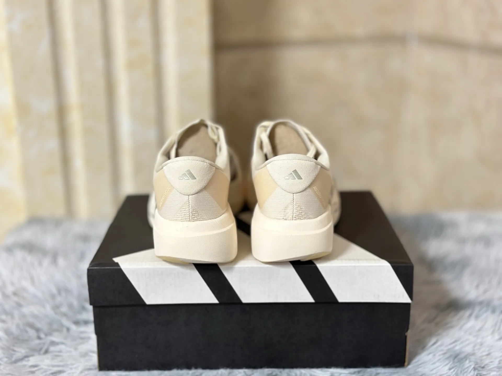 adidas Adizero Evo SL White Running Shoes – High-Quality Replica Adidas Sneakers Unique 478