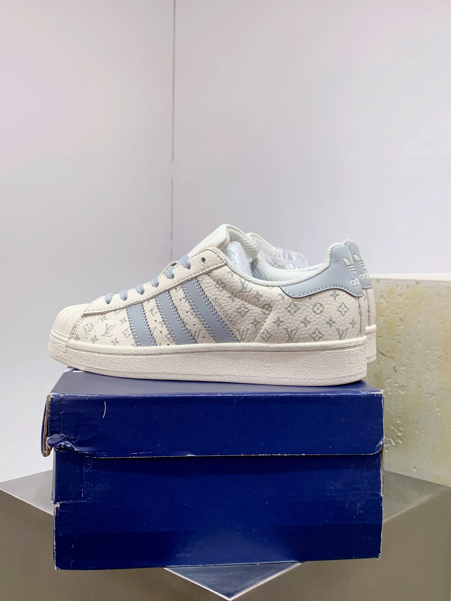GoAnywhere adidas Gazelle Indoor W Cream Blue Low Top – Replica Adidas Shoes 496