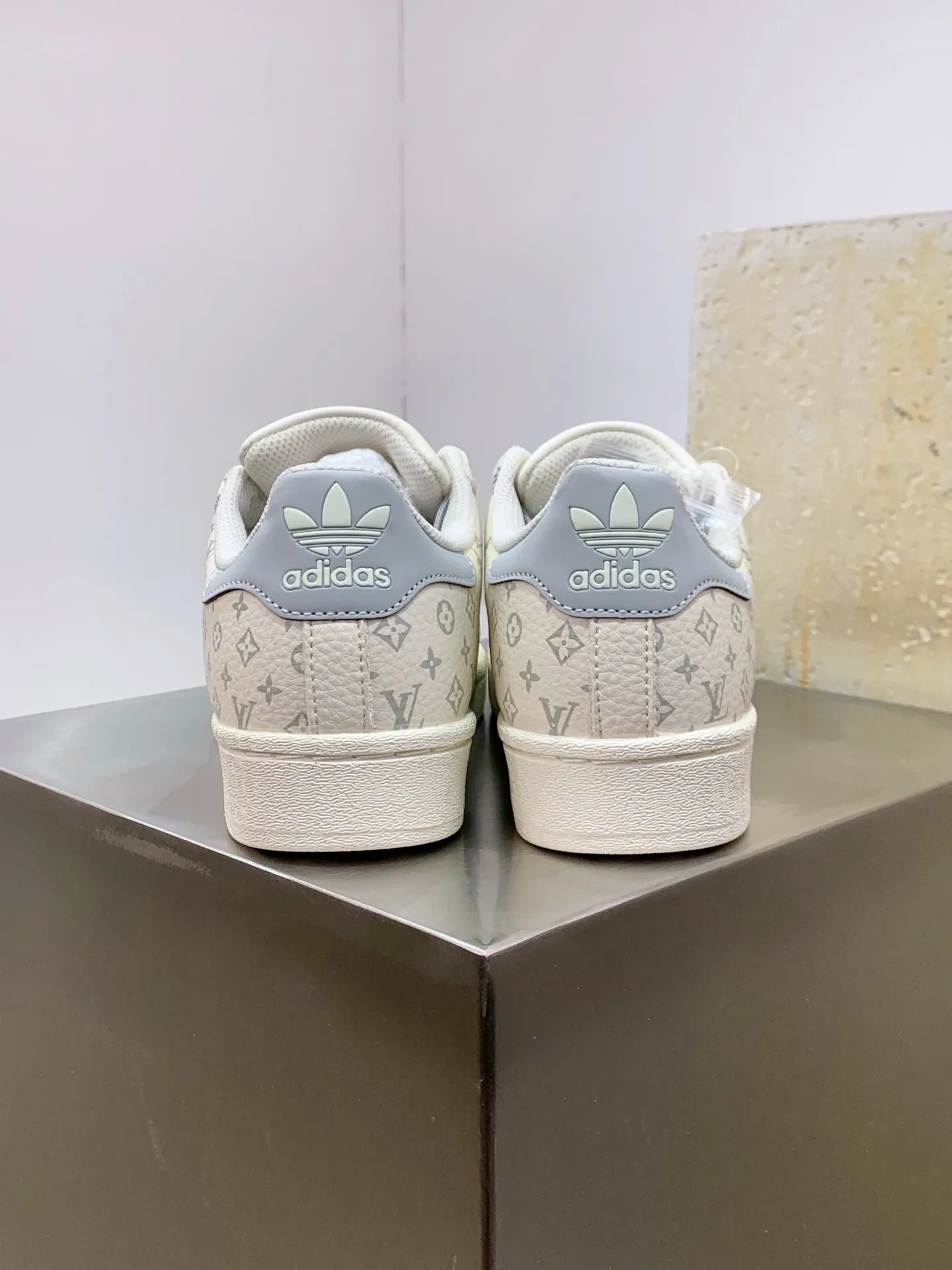 GoAnywhere adidas Gazelle Indoor W Cream Blue Low Top – Replica Adidas Shoes 496