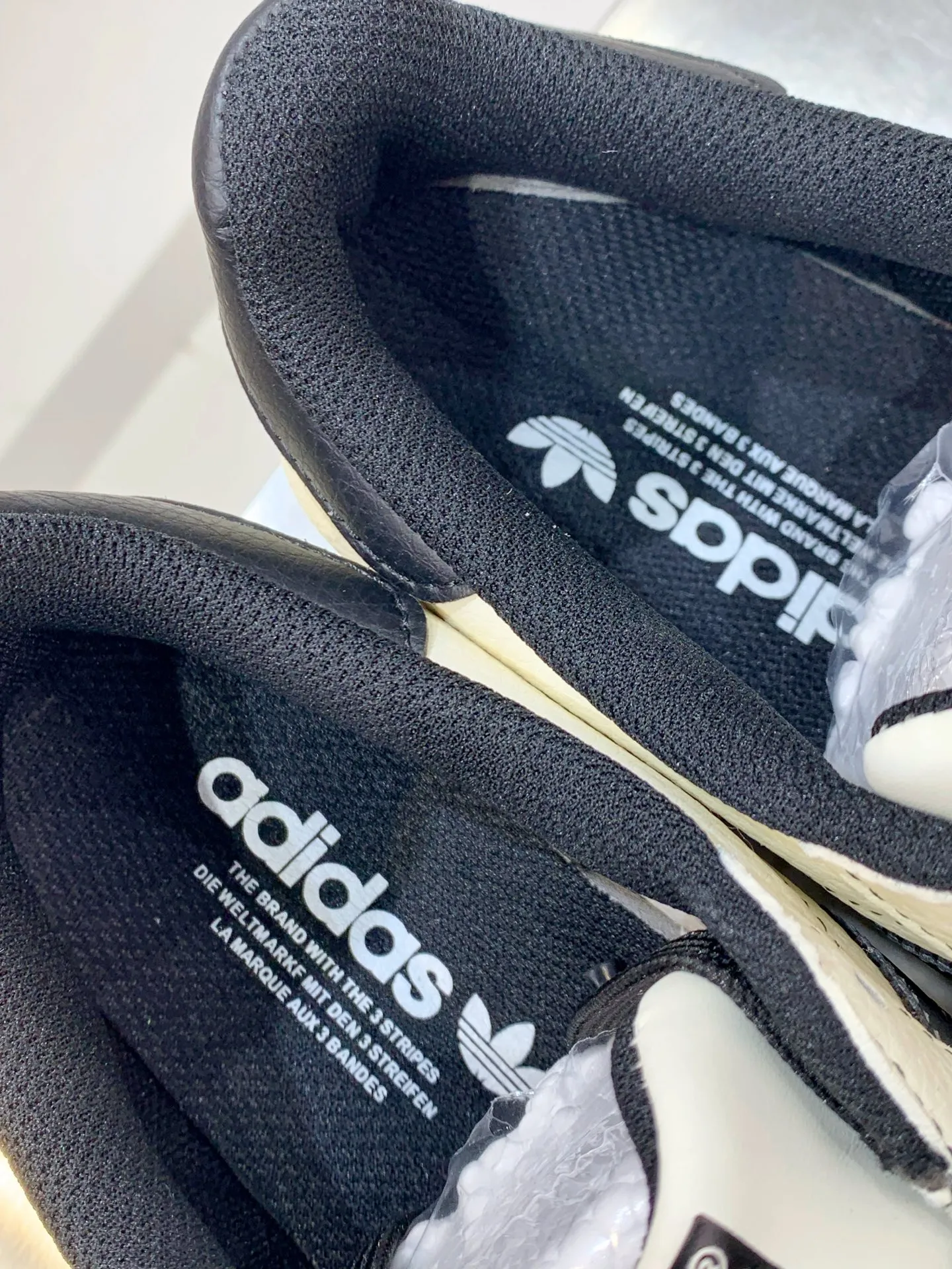 adidas Gazelle Indoor White Black Replica Shoes –  Rep Sneakers HighQuality 501