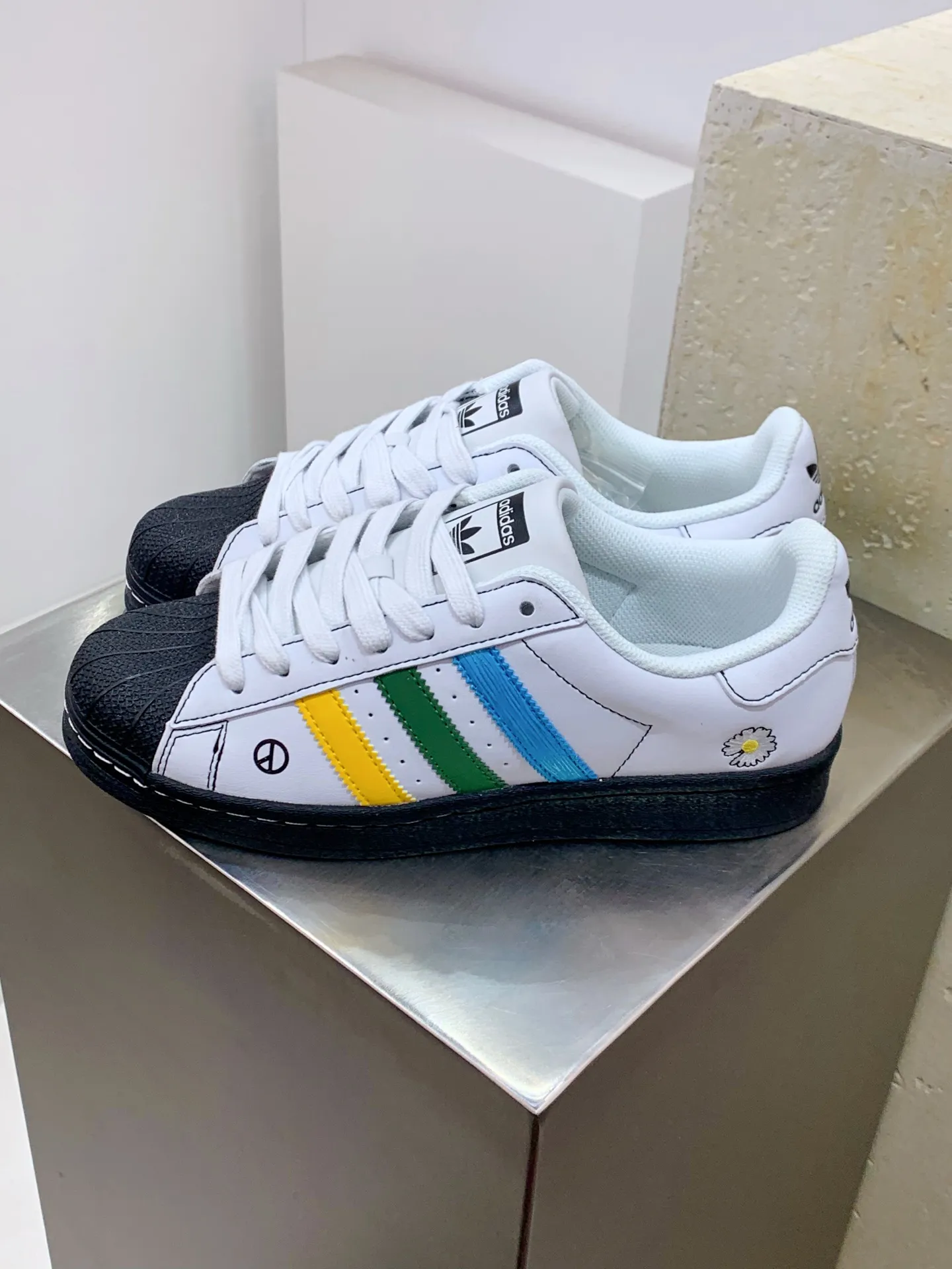 Bold adidas Gazelle Indoor White Multicolor Low – Replica Adidas Shoes 517