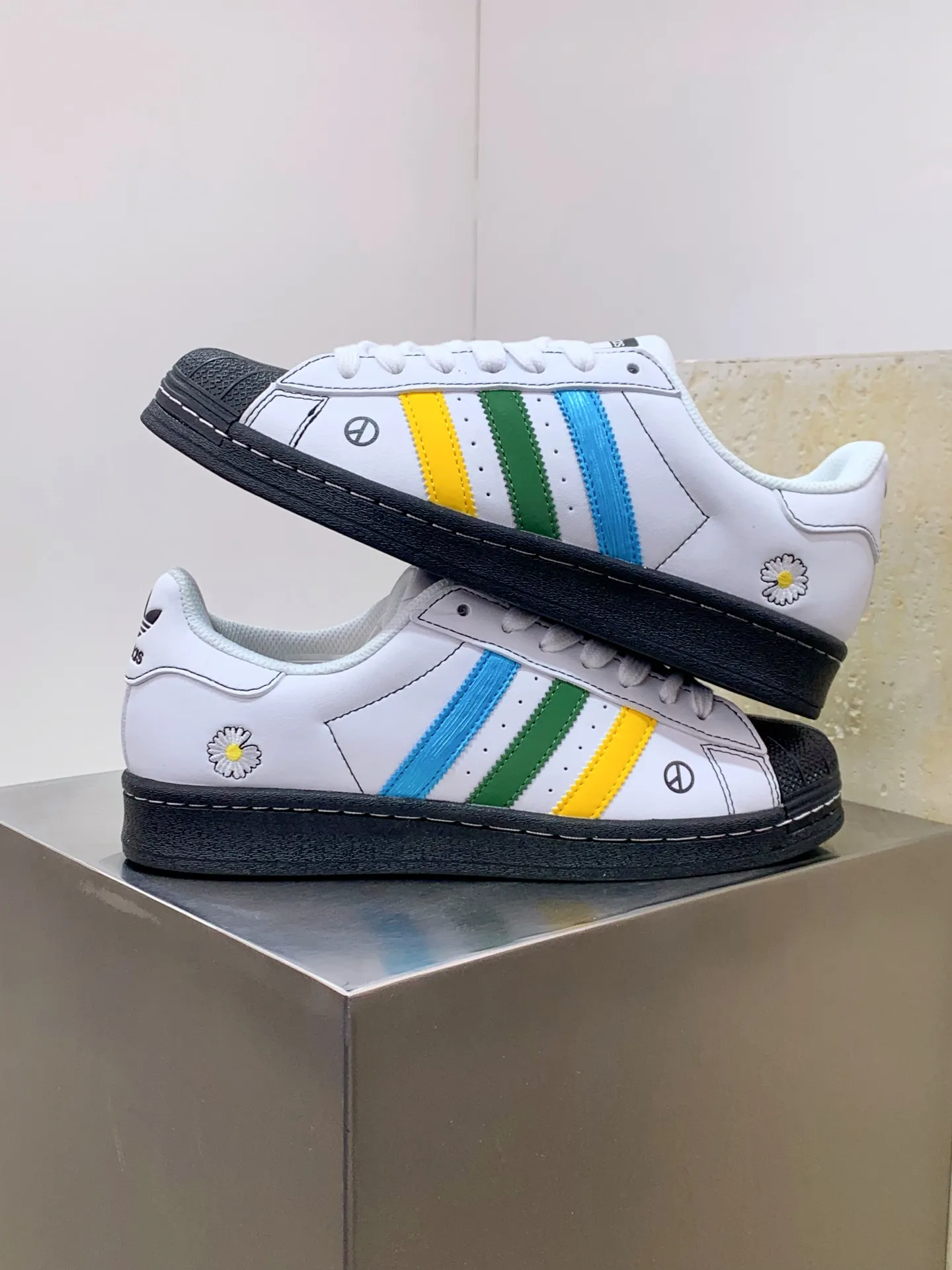 Bold adidas Gazelle Indoor White Multicolor Low – Replica Adidas Shoes 517