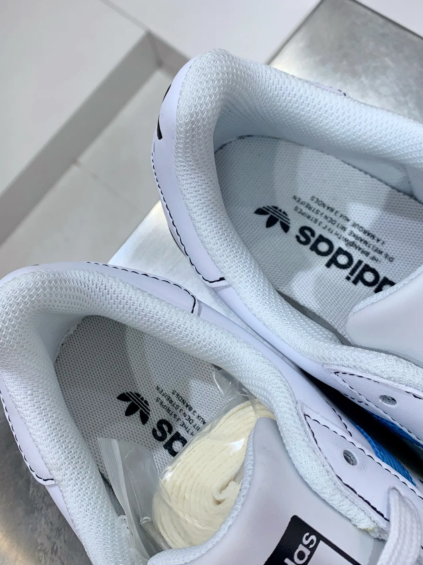 Bold adidas Gazelle Indoor White Multicolor Low – Replica Adidas Shoes 517