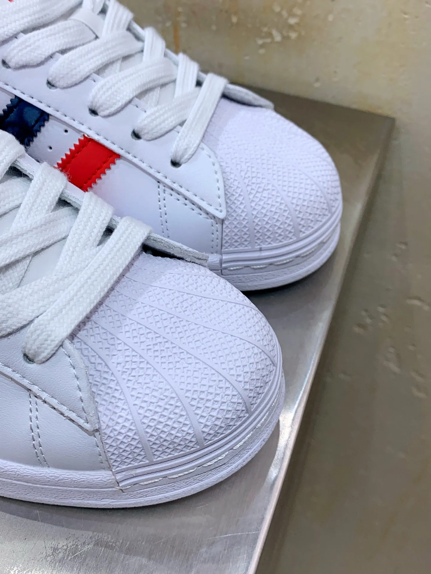 adidas Gazelle Indoor White Red Blue Low –  Replica Shoes SportInspired 515