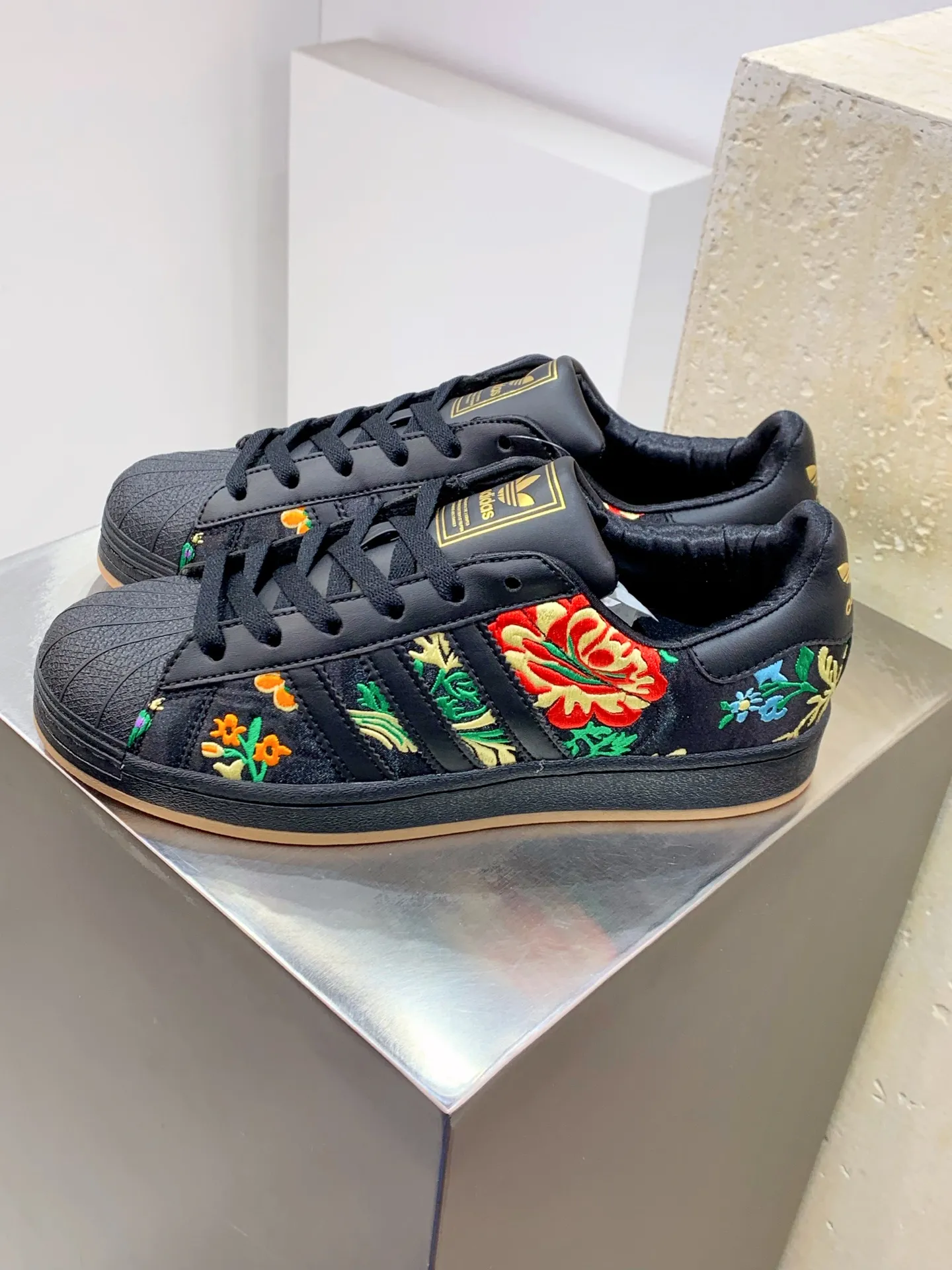 AllSeason adidas Originals Superstar 2 Floral Black Low – Replica Adidas Shoes 540