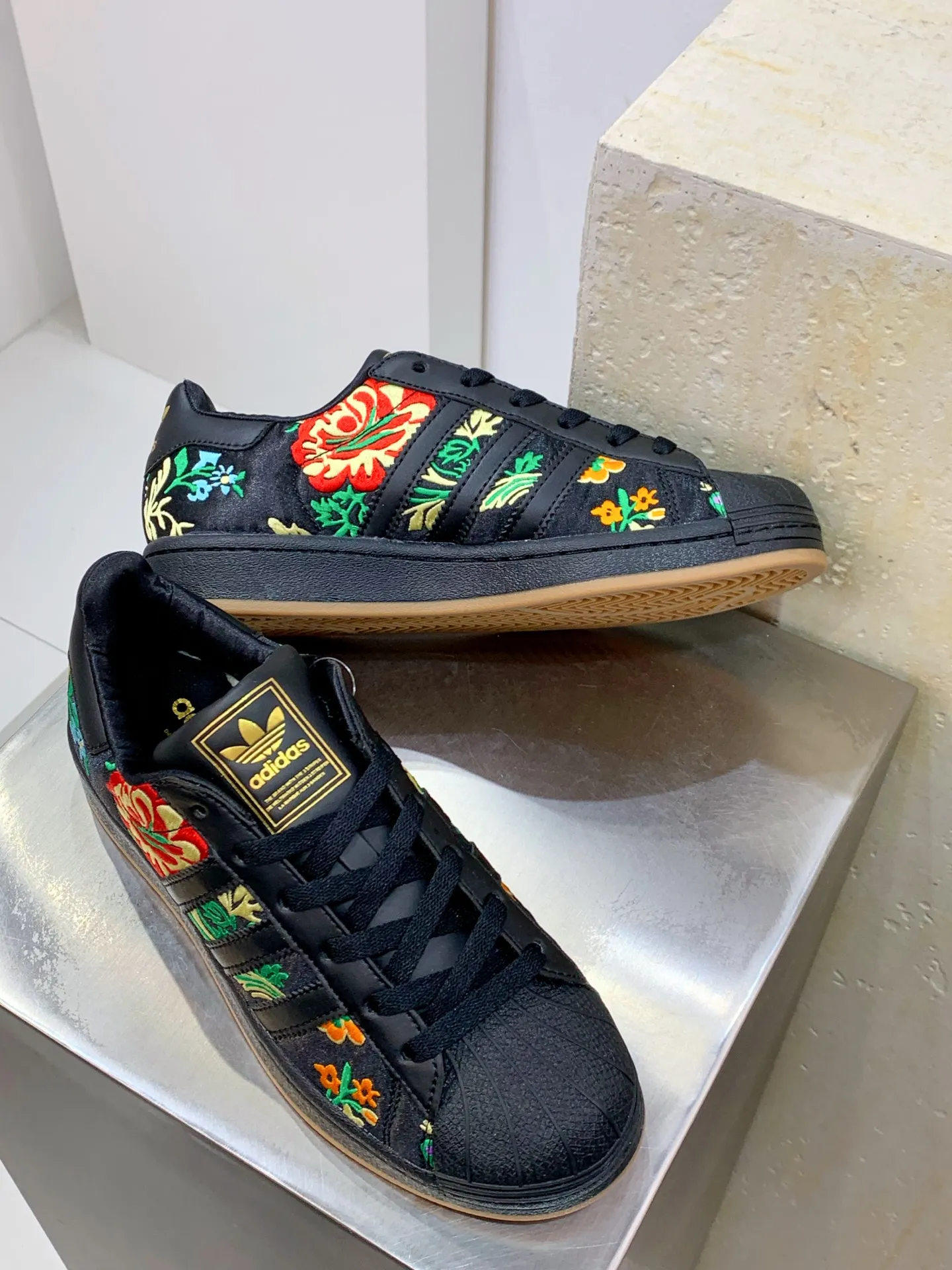 AllSeason adidas Originals Superstar 2 Floral Black Low – Replica Adidas Shoes 540