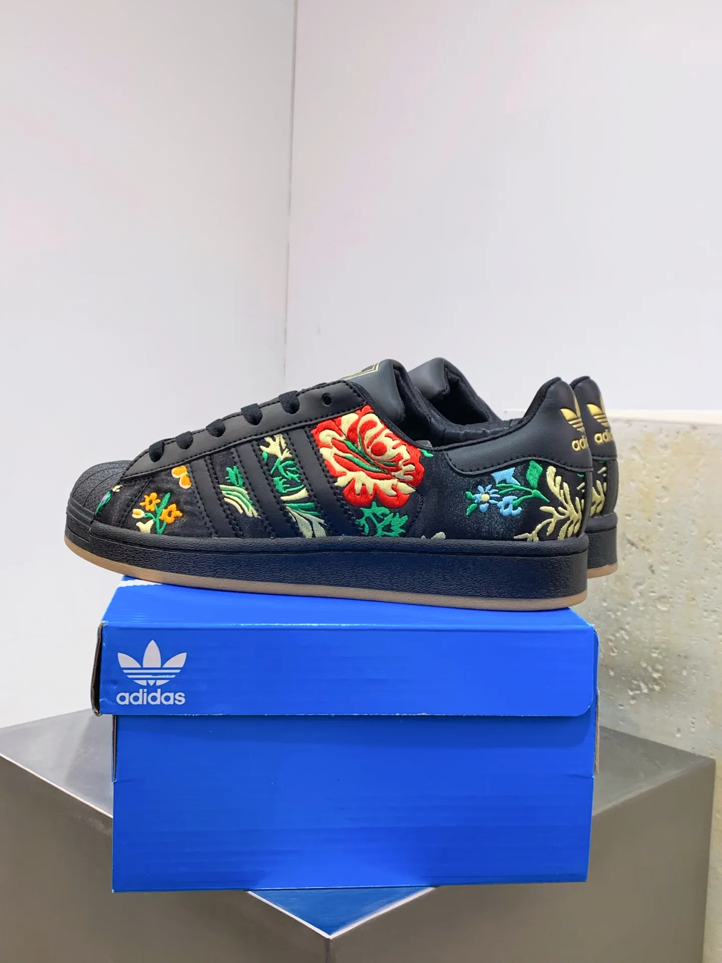 AllSeason adidas Originals Superstar 2 Floral Black Low – Replica Adidas Shoes 540