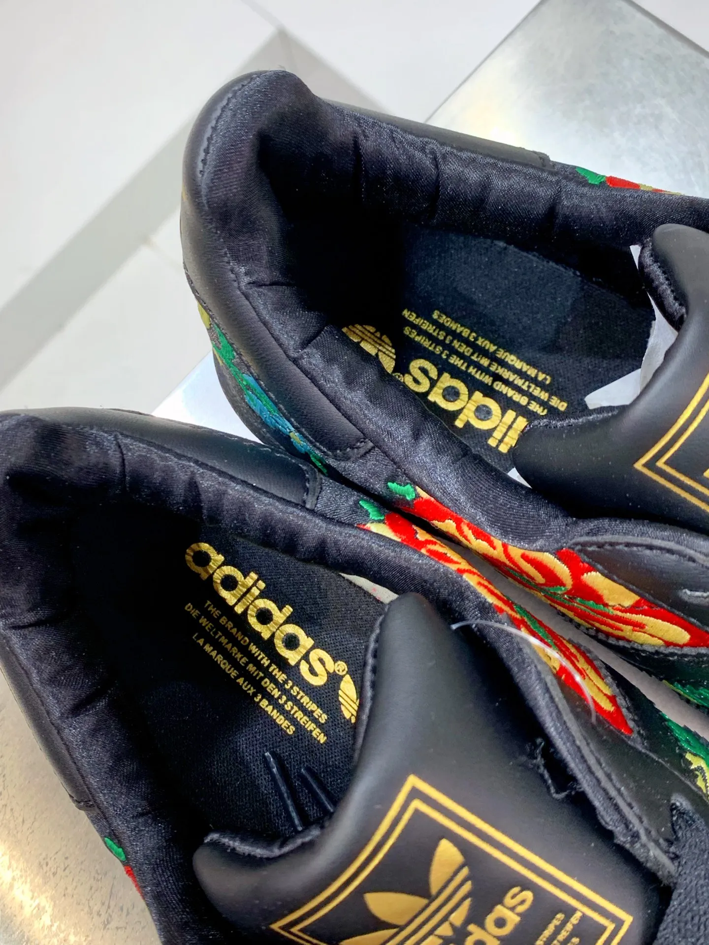 AllSeason adidas Originals Superstar 2 Floral Black Low – Replica Adidas Shoes 540