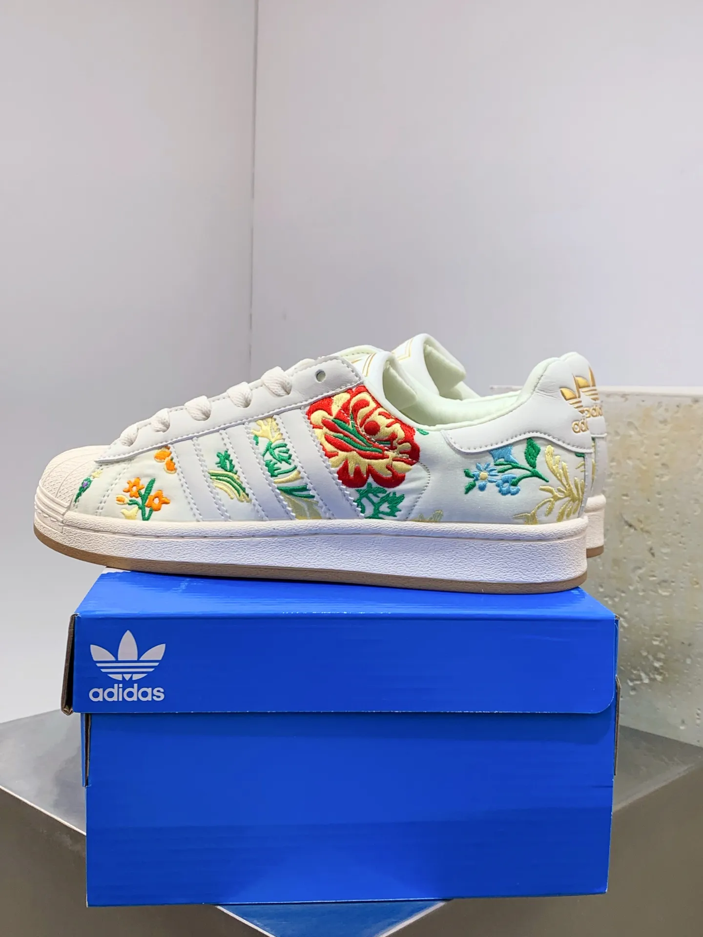 Breathable adidas Originals Superstar 2 Floral White Replica Shoes – Adidas Replica Sneakers 541
