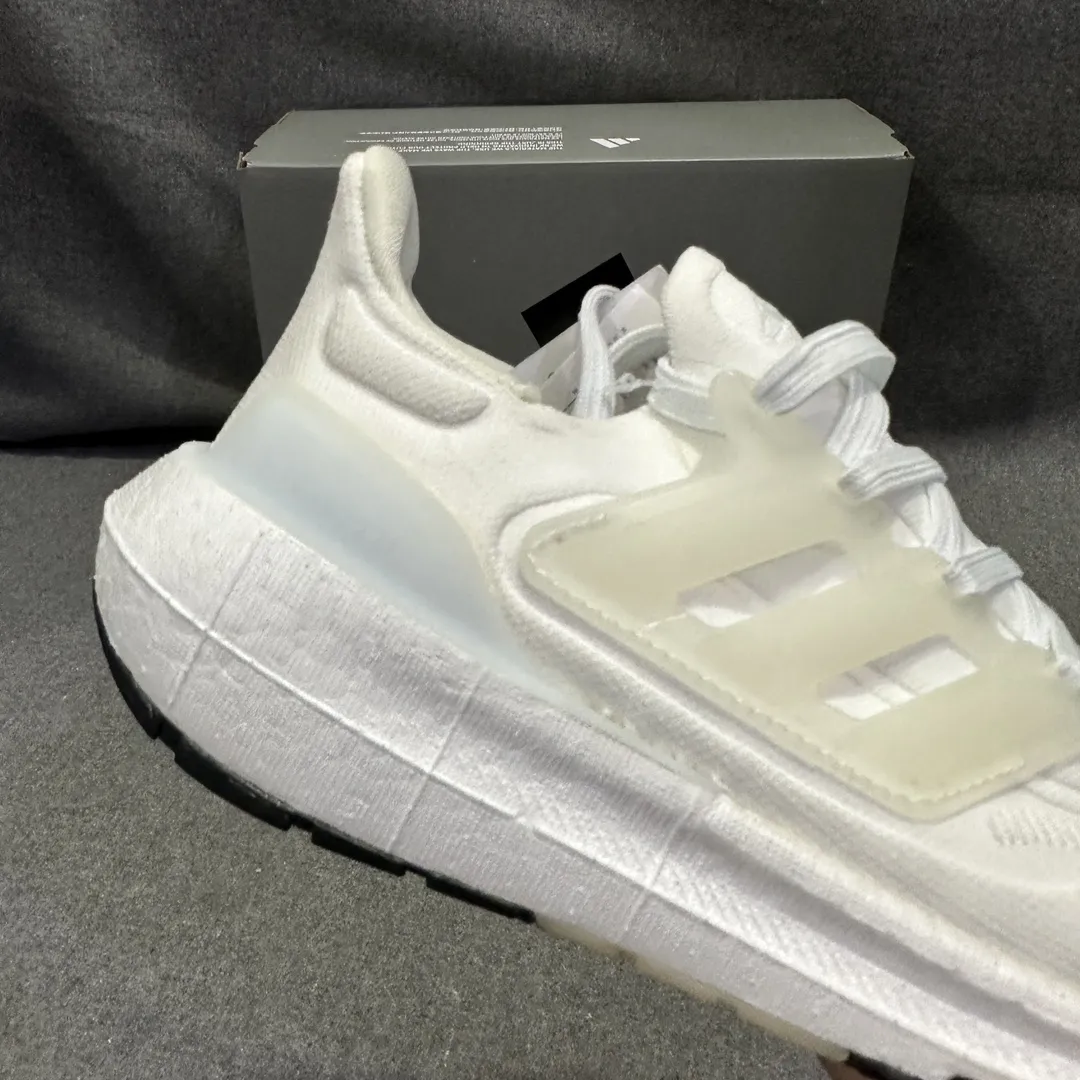 adidas Ultraboost 23 Light White Running Shoes – Replica Adidas Edition TimelessDesign 580
