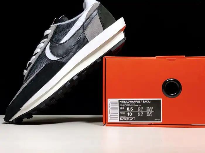 Reps LY Nike LD Waffle sacai Black BV0073-001