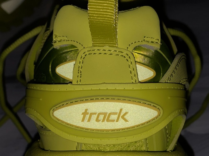 KICKWHO BLCG Track Trainer Lime 542023 W2LA1 3501