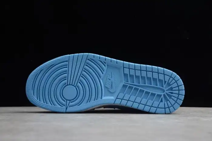 Kick Theory Air Jordan 1 Low UNC (W) AO9944-441