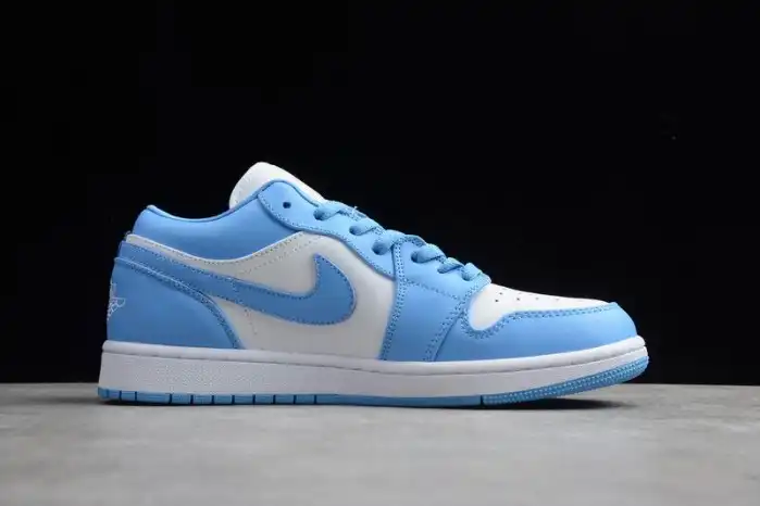 Kick Theory Air Jordan 1 Low UNC (W) AO9944-441