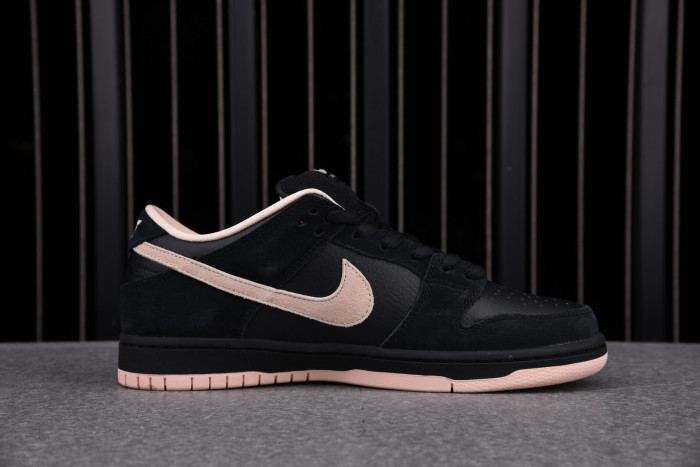 KICKWHO Nike Dunk SB Low Black Washed Coral BQ6817-003