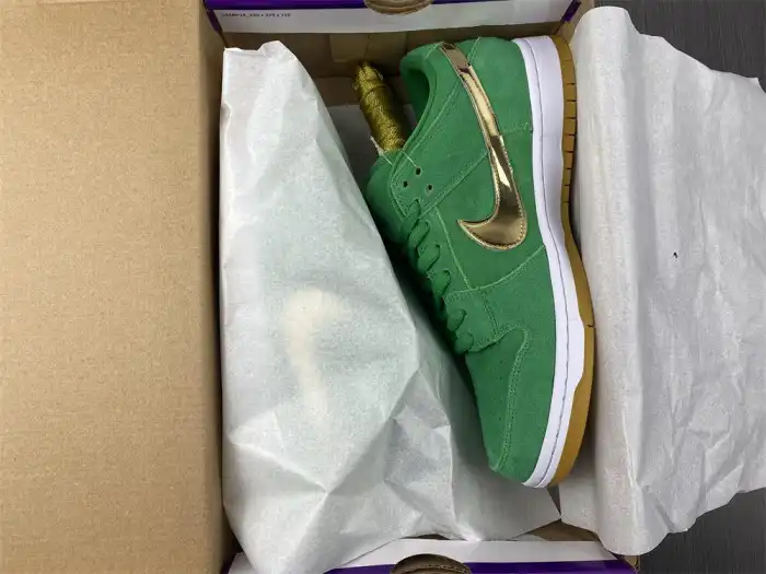 Cheap LY Nike SB Dunk Low St. Patricks Day BQ6817-303