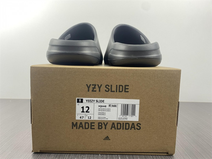 KICKWHO Adidas Yeezy Slide Onyx HQ6448