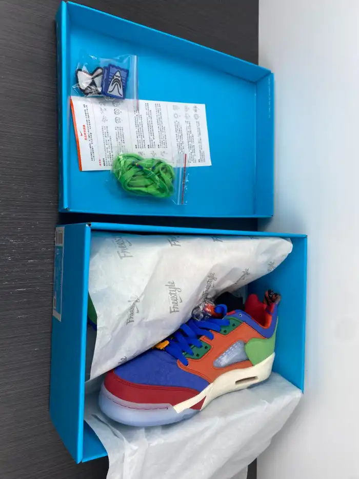 Boostmaster lin Air Jordan 5 Low Doernbecher DR6287-486