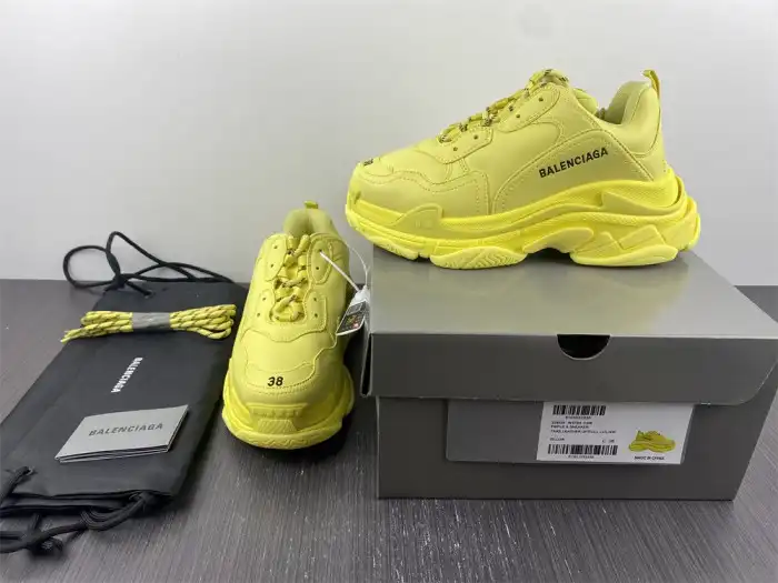 Reps LY BLCG TRIPLE S SNEAKER 524039 W1FB5 2308