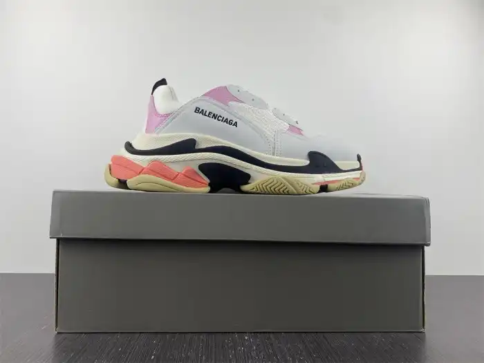 Cheap LY BLCG TRIPLE S SNEAKER 536737 WO90M 5691