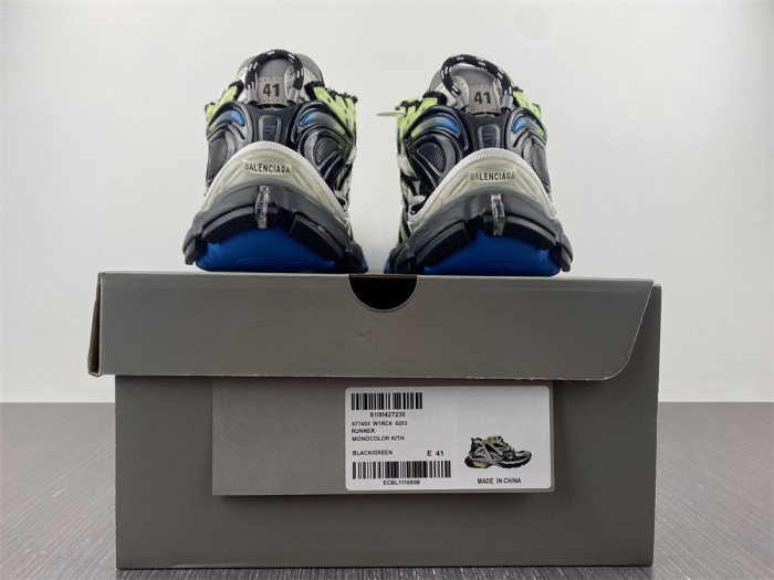 TB BLCG RUNNER SNEAKER 677403 W1RC6 0203