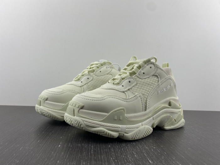 TB BLCG TRIPLE S SNEAKER 524039 W2CR5 9001