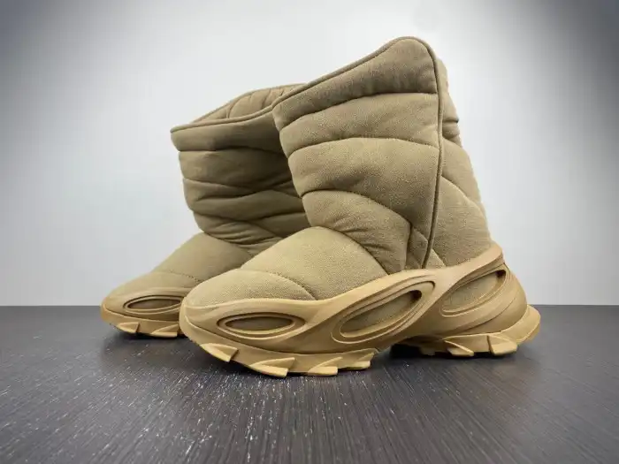 HYPE Adidas Yeezy NSLTD Boot Khaki GX0054