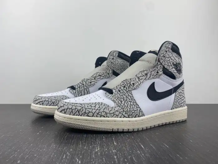 Husky Air Jordan 1 High OG White Cement DZ5485-052